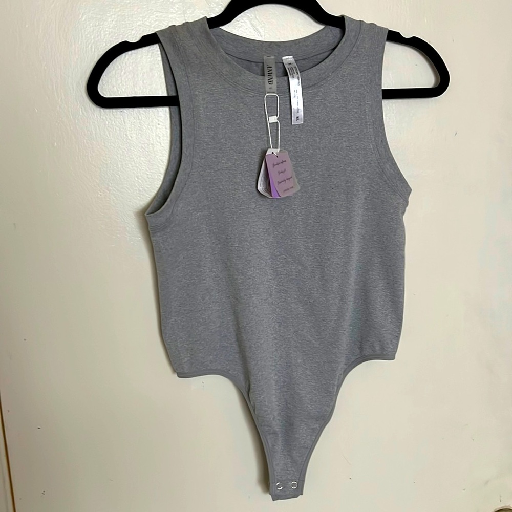 Top grey M/L ANWND